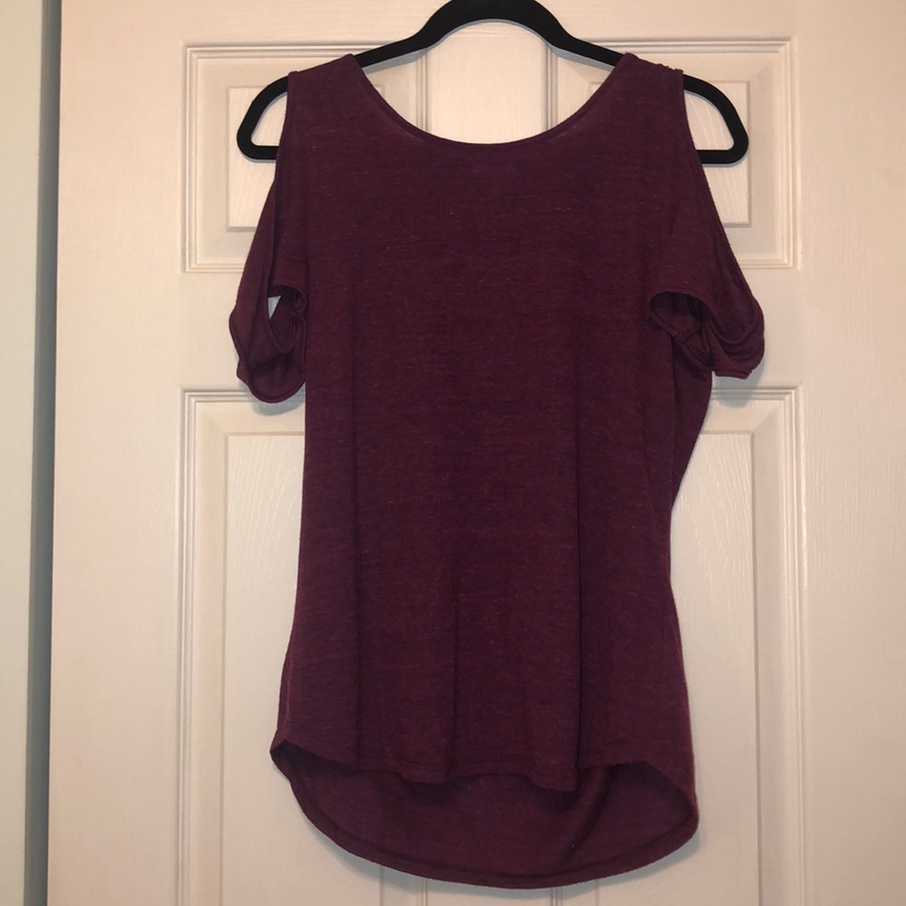 Old navy t shirt